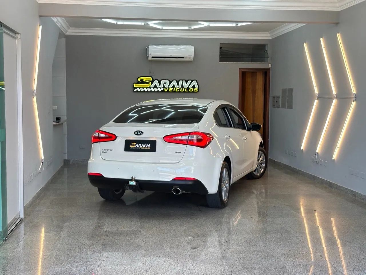 Cerato SX3 2014 1.6 Automático. 2014 - Foto 5