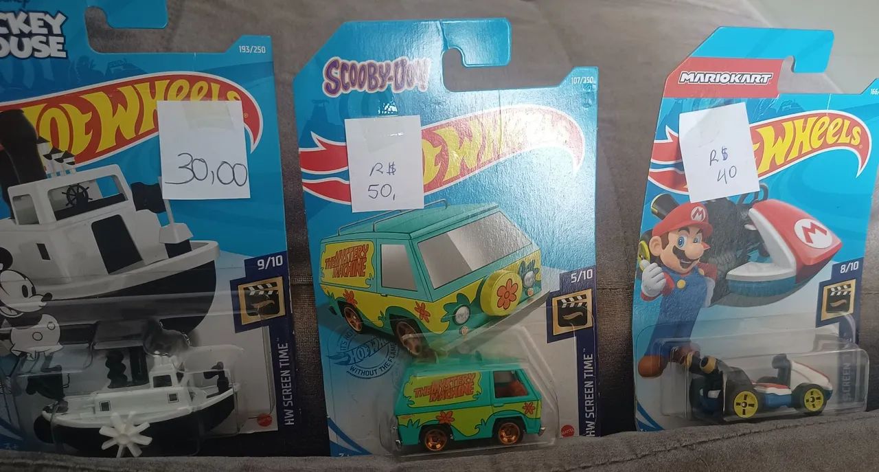 Carrinhos Hotwheels Novos preços variados  - Foto 2