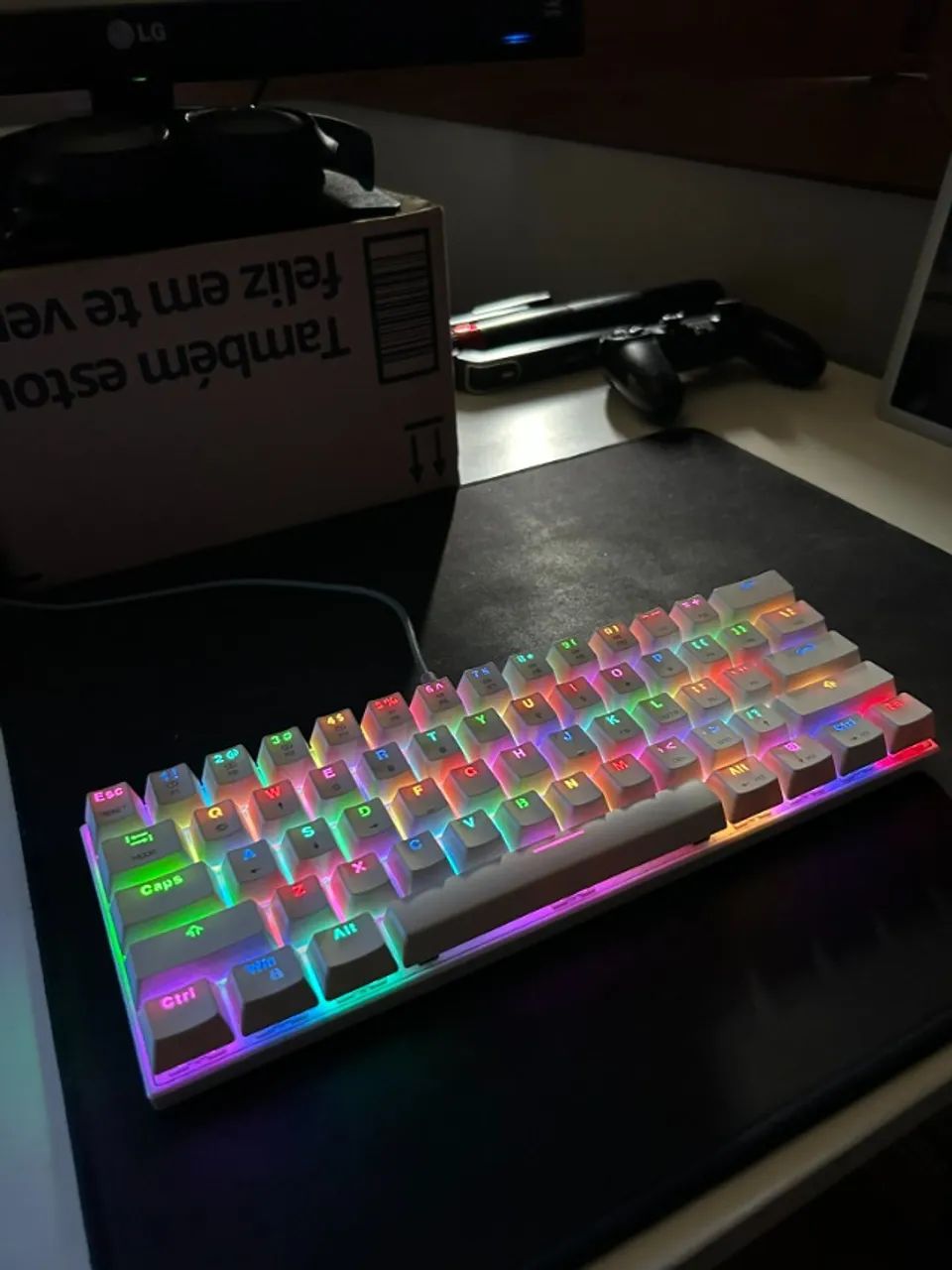 Teclado Motospeed Branco Ck62 Switch Blue com led RGB