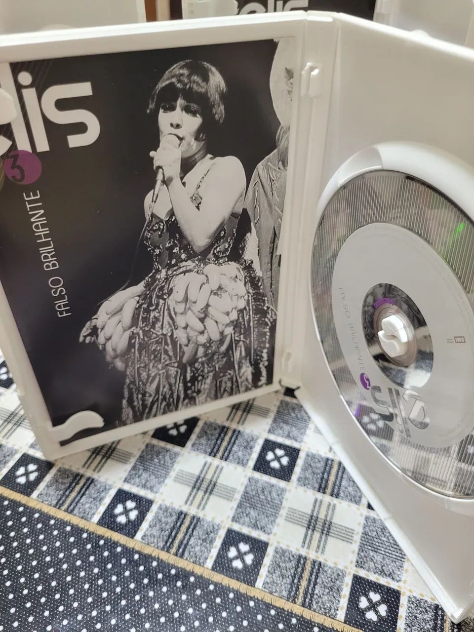 DVDs Elis Regina - Na Batuccada da Vida, Doce de Pimenta, Falso Brilhante - Foto 4