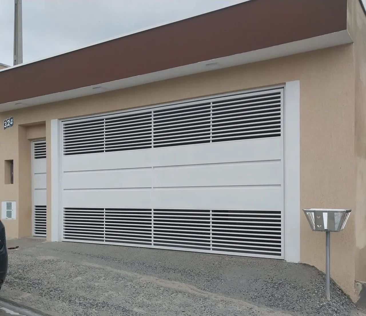 Portão de garagem - chama e garante desconto  - Foto 2