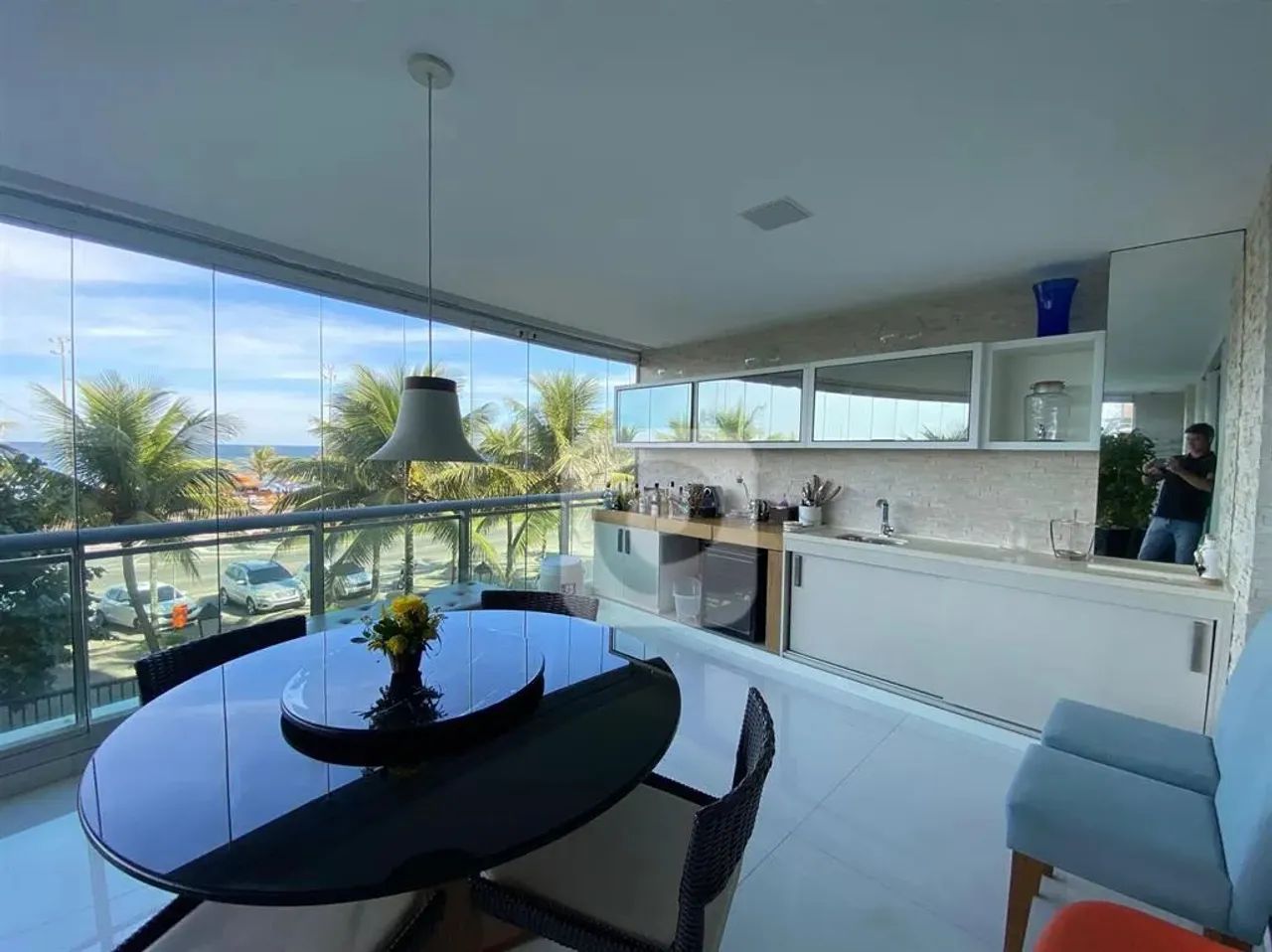Apartamento 4 suites com 400 m² Dependência completa Frontal Mar e Sol da Manha