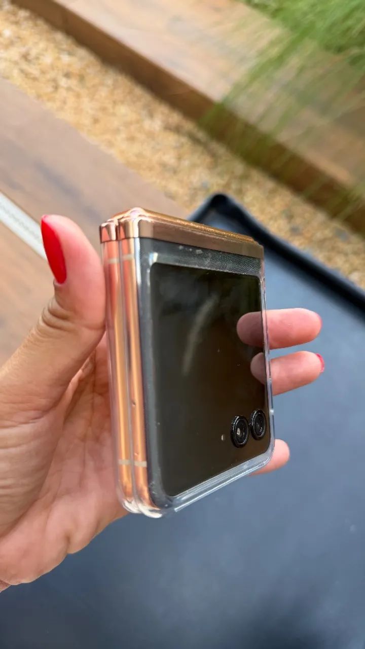 Celular motorola dobrável  - Foto 4