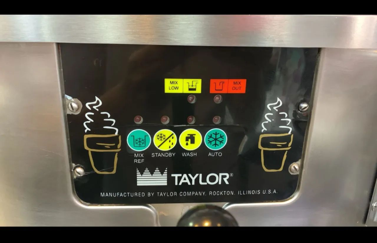 Máquina Milk-shake Taylor C707 - Foto 6