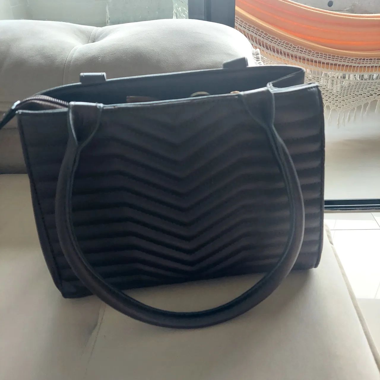 Bolsa matrom com design moderno