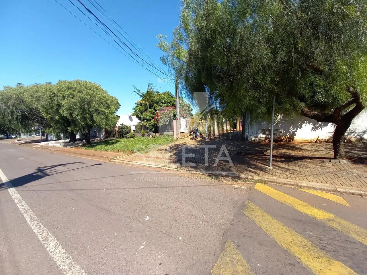 Ótimo terreno no Santa Cruz