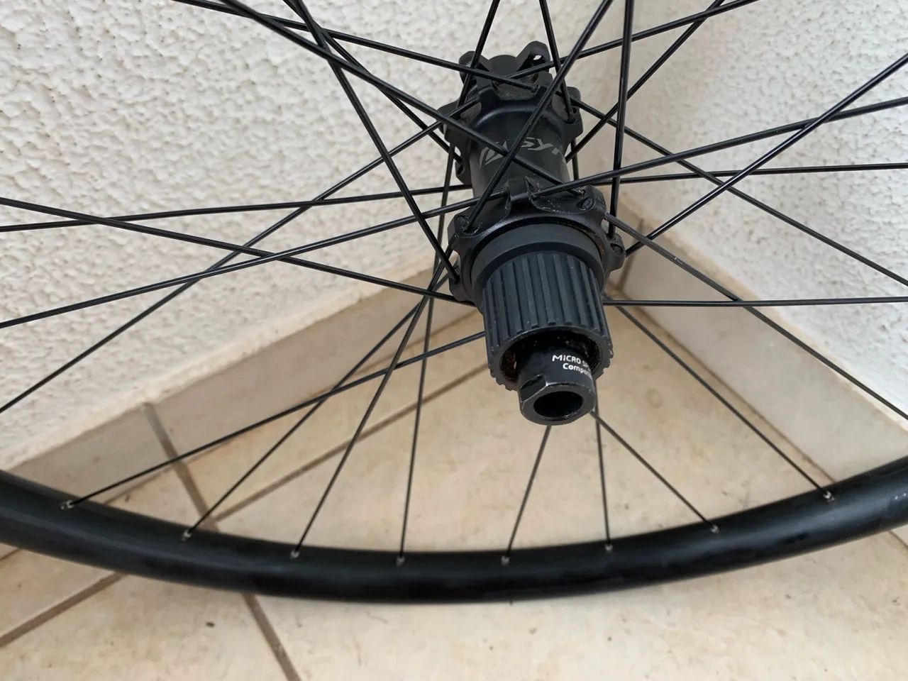 Rodas Syncros Silverton 2.5 aro 29 - Foto 3