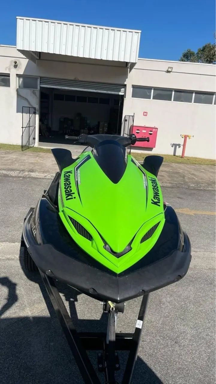 Jet ski
