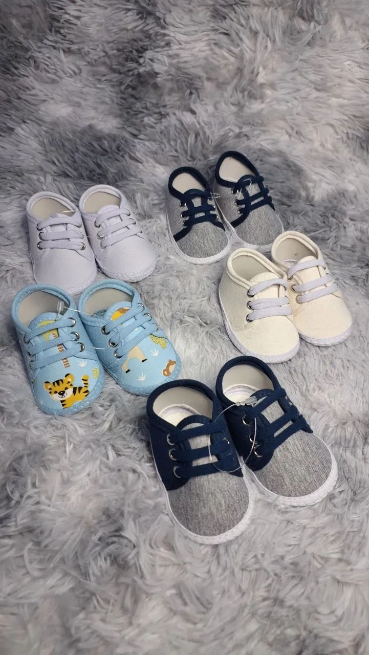 Sapatinhos de bebê novos super confortáveis! R$ 16 reais cada