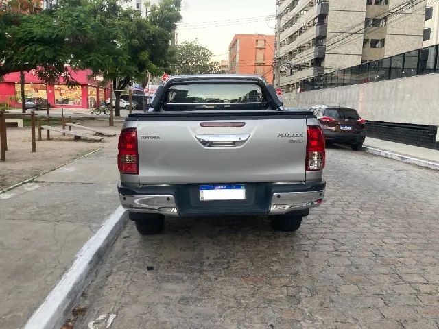 Hilux Srv 2022 - Foto 5