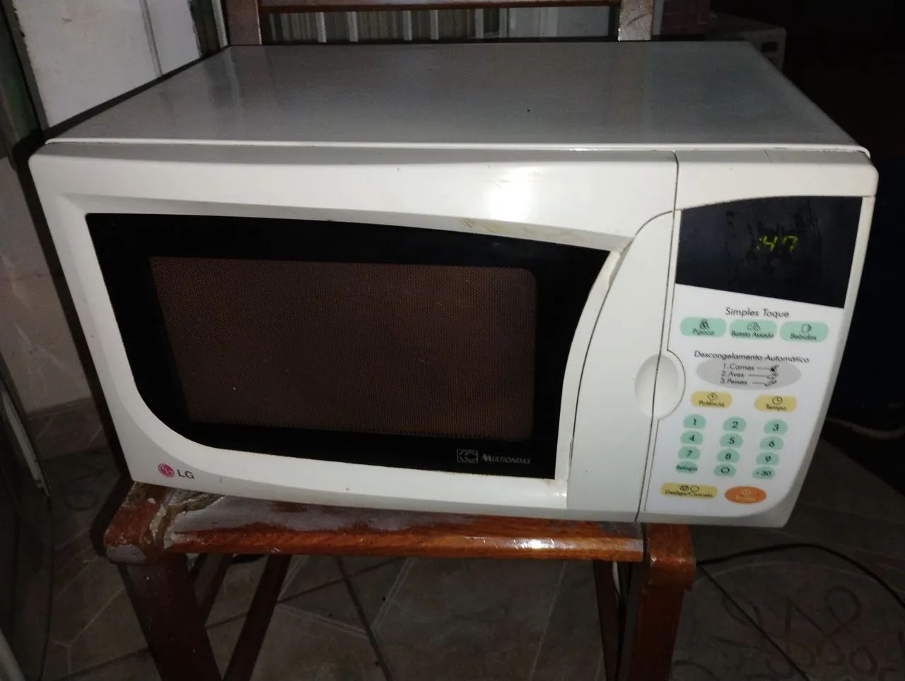 Micro-ondas LG 20 Litros 110V com diversas funções - Foto 3