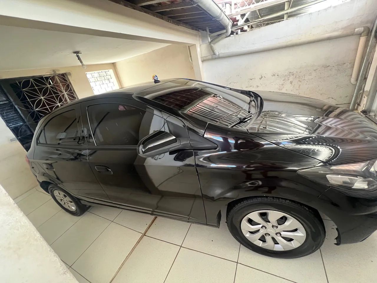 Vendo Ônix Lt2019  pneus novos  - Foto 4