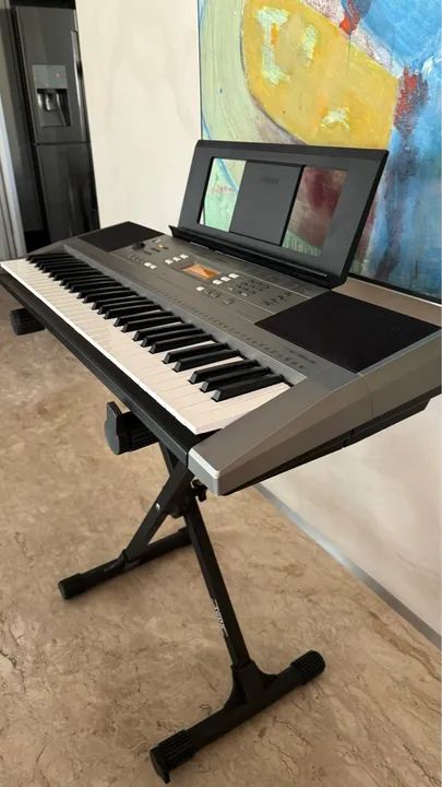 Teclado Musical Yamaha PSR-E353