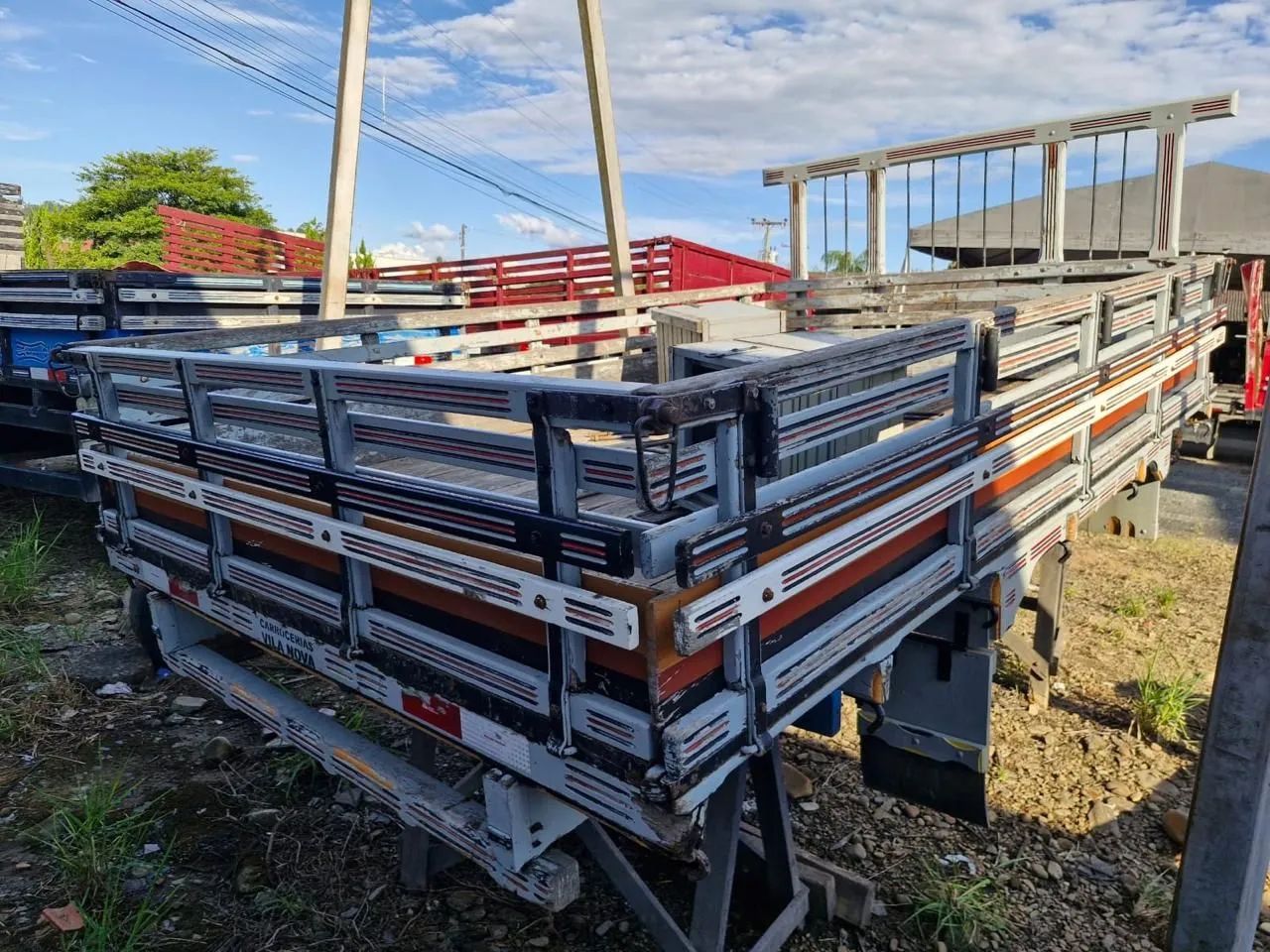 Carroceria madeira Toyota - Foto 3