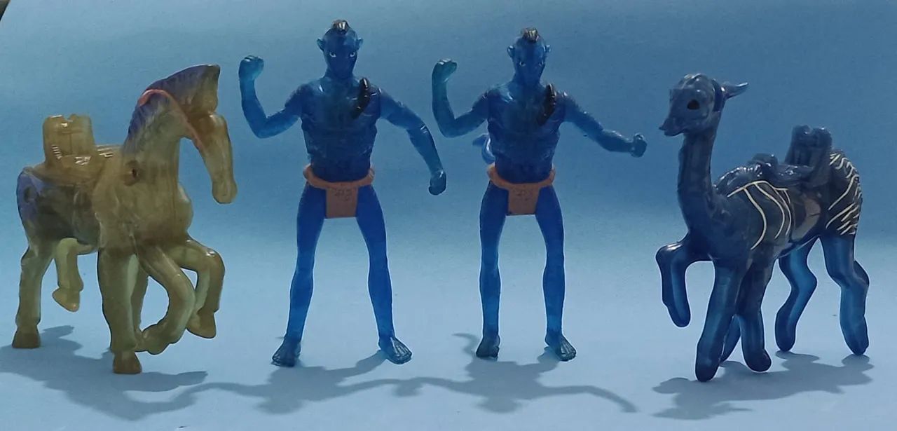 Lote figuras Avatar MC Donald's  - Foto 5
