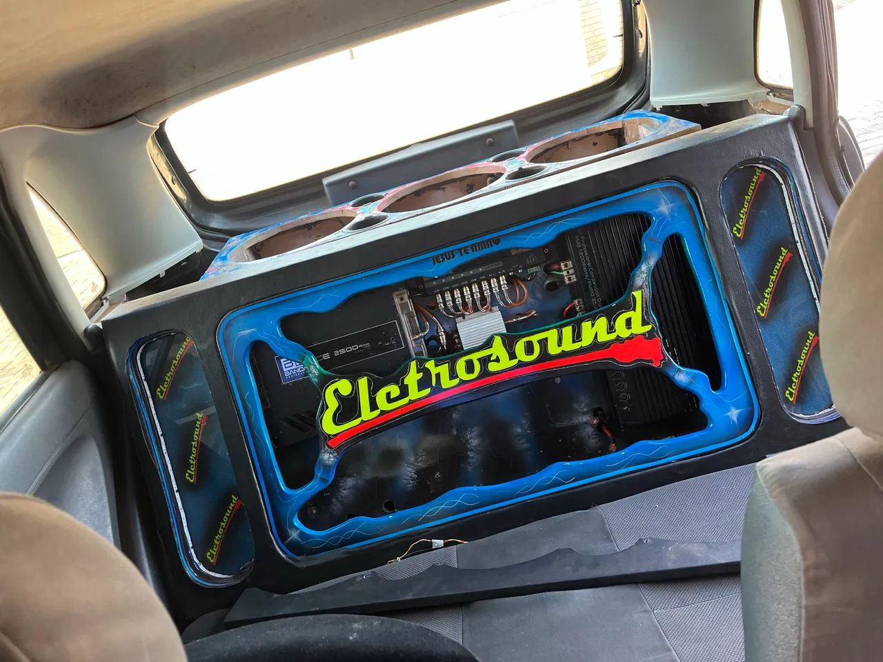 VENDO CAIXA DE GRAVE, FORRO DE PORTA E MODULO E PROCESSADOR - Foto 2