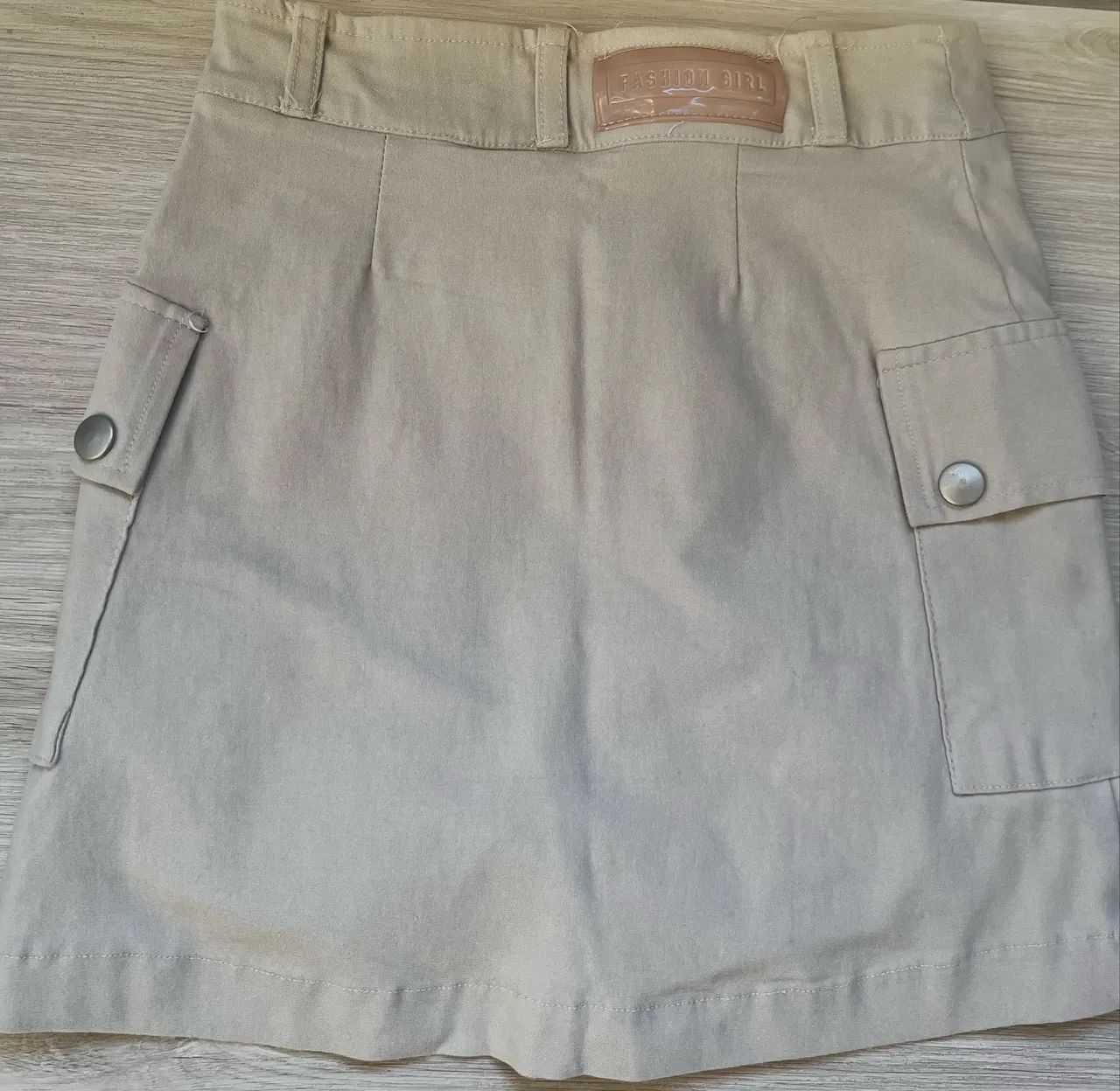 saia-short cargo bege, tamanho 14 - Foto 3