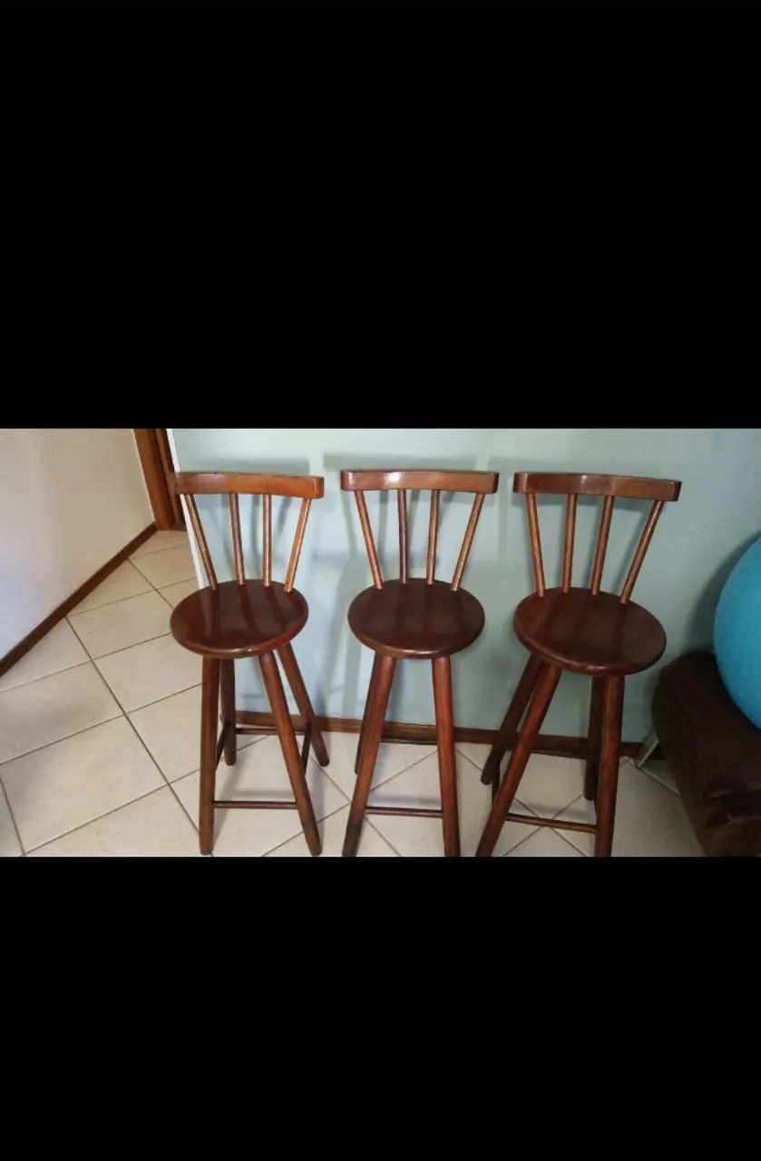 3 banquetas 
