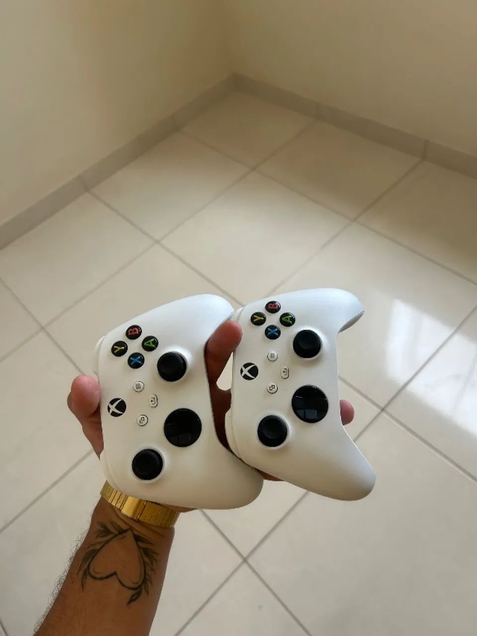 Xbox Series S + 2 Controles (NAO ACEITO TROCA) - Foto 4