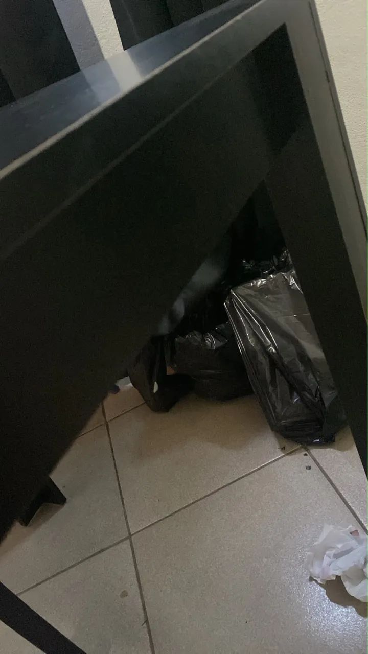 Mesa com duas cadeiras  - Foto 5