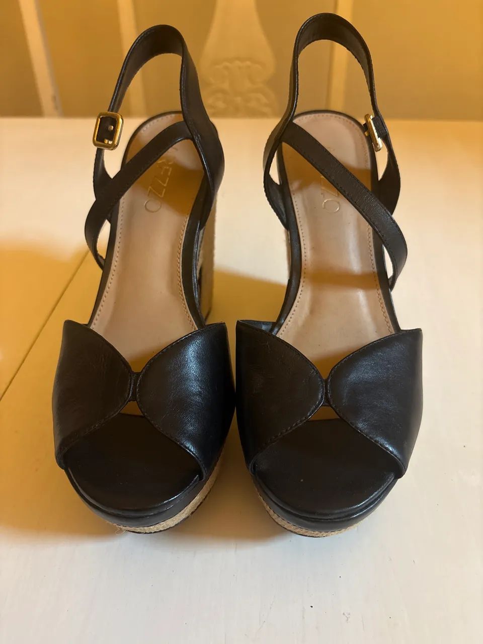 Sapato arezzo novo 