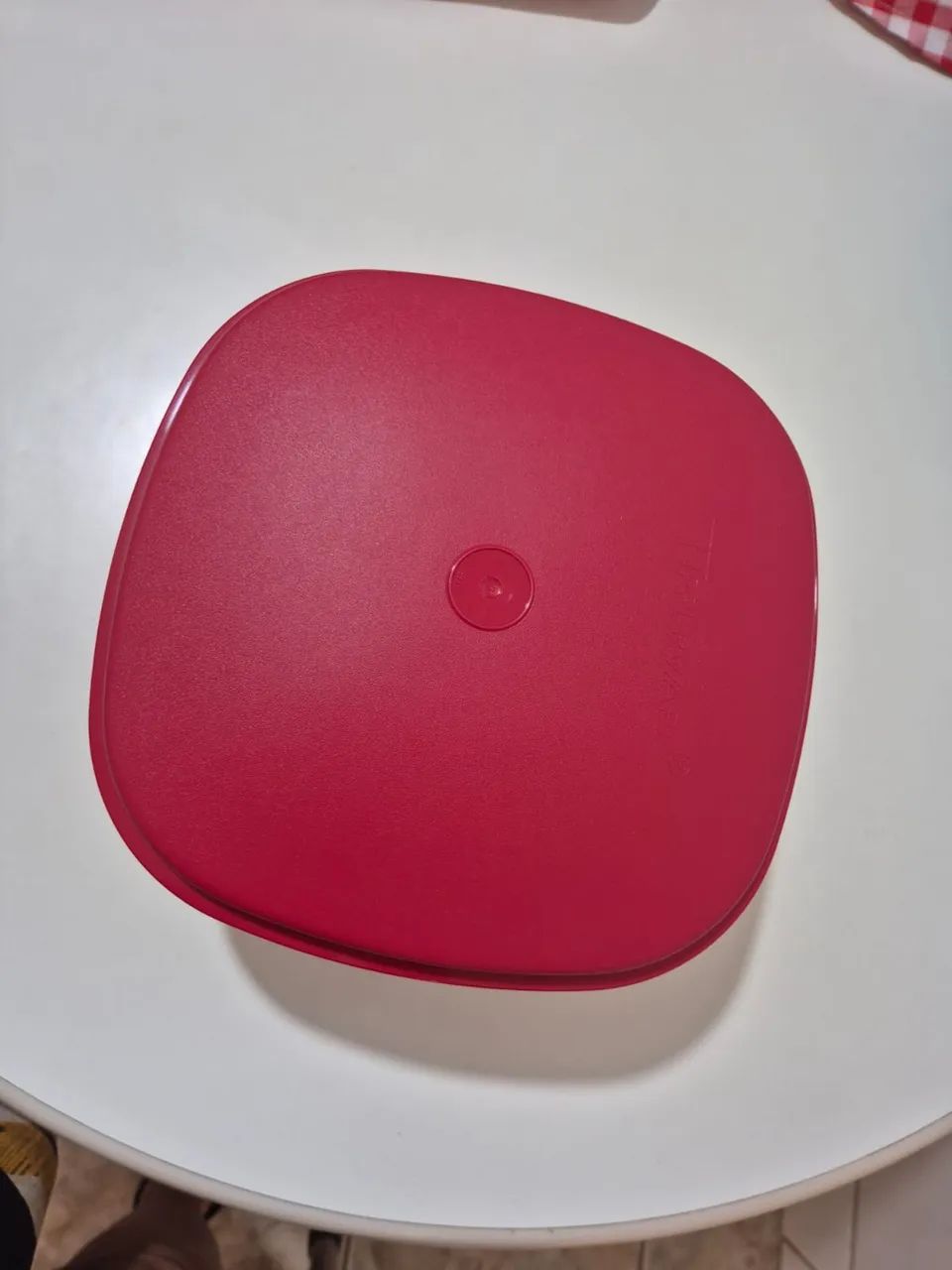 Tupperware 