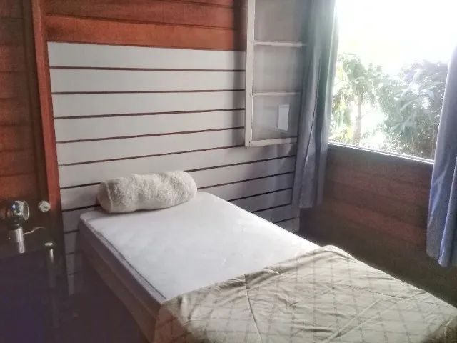 Quarto mobiliado Individual