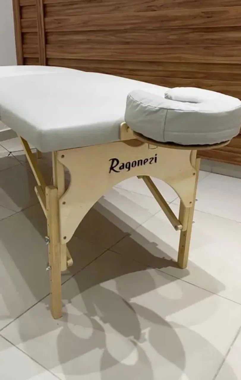 Vendo MACA para massoterapia/ estética 