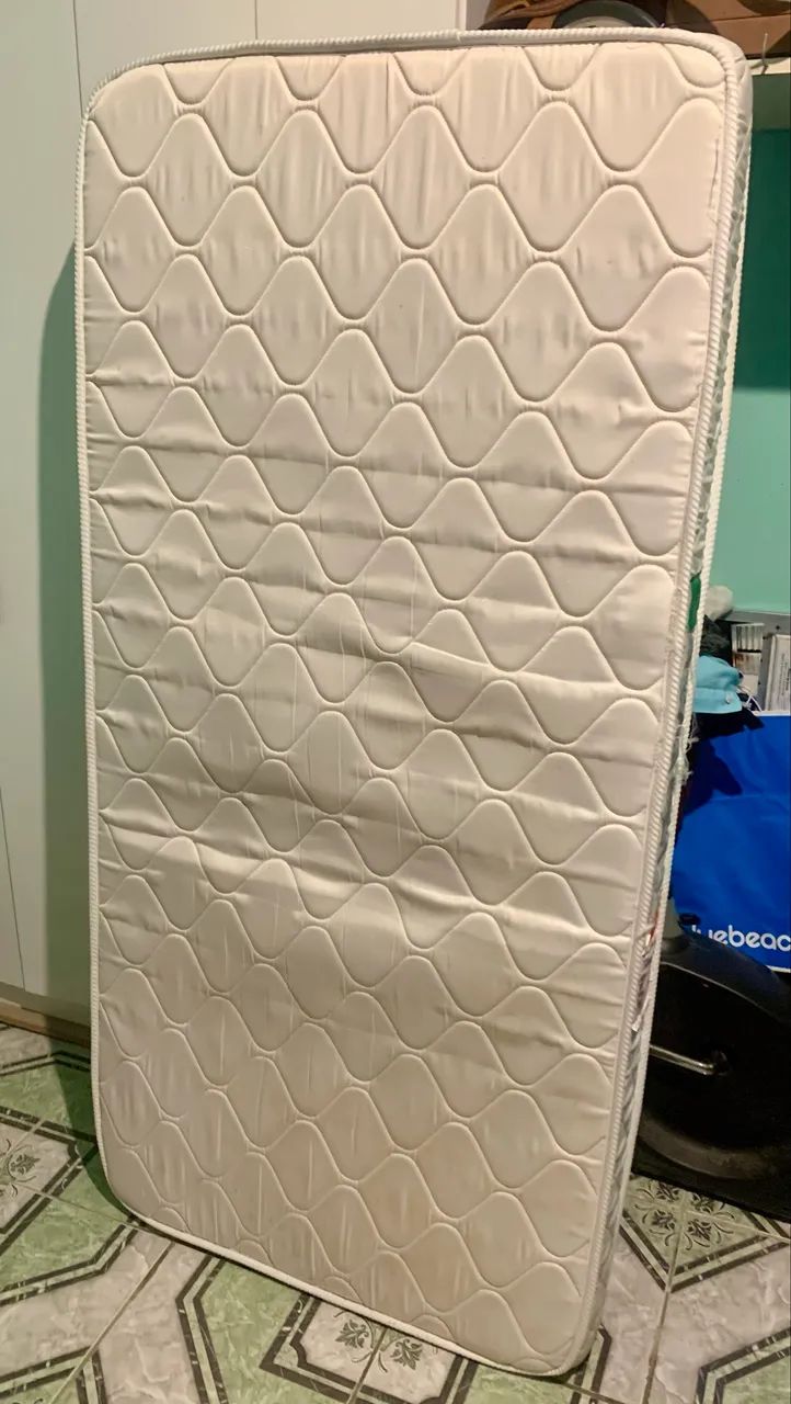 Cama solteiro Júnior Tok Stok com Colchão incluso - Foto 4