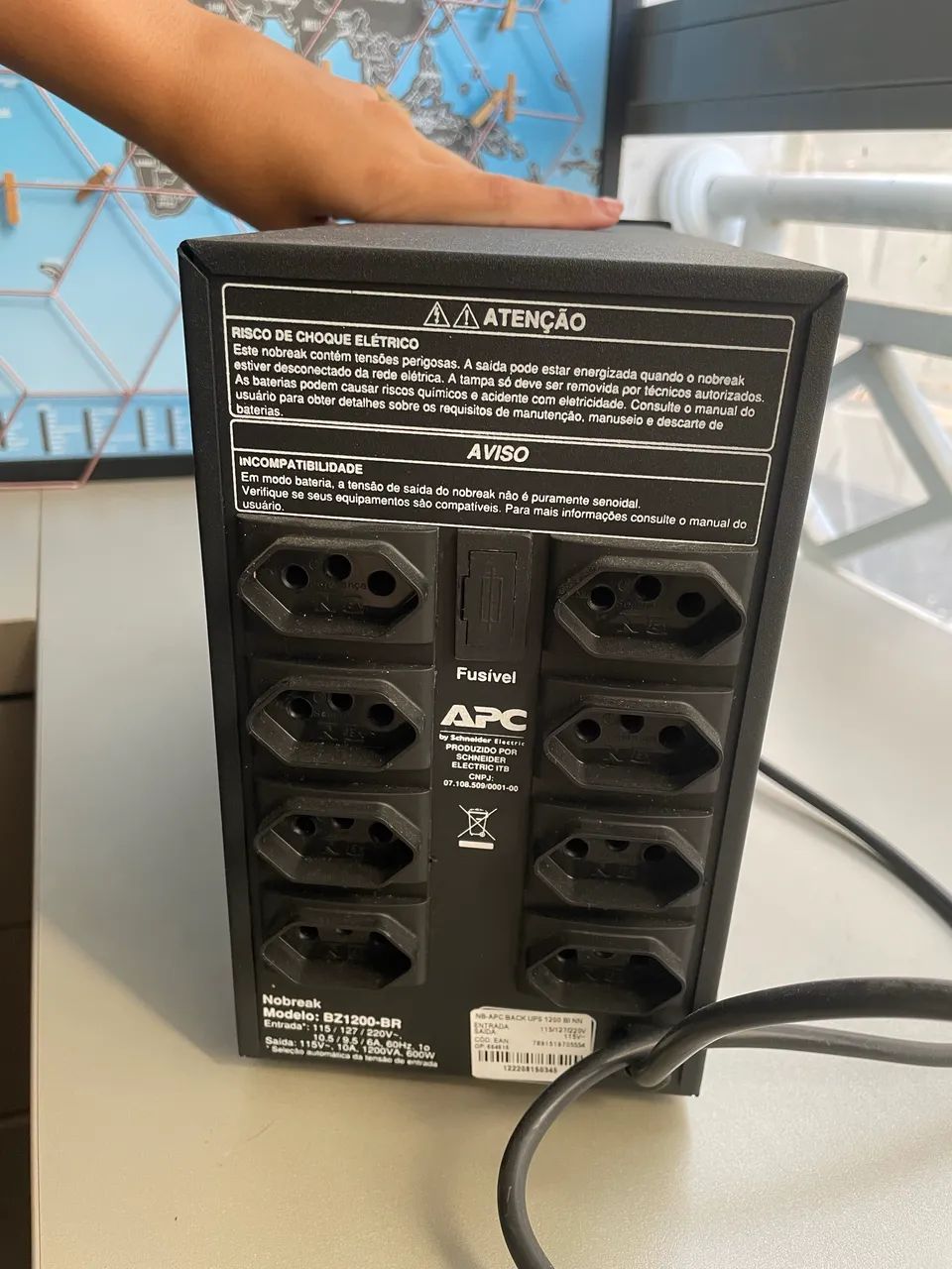 nobreak apc modelo bz1200 br