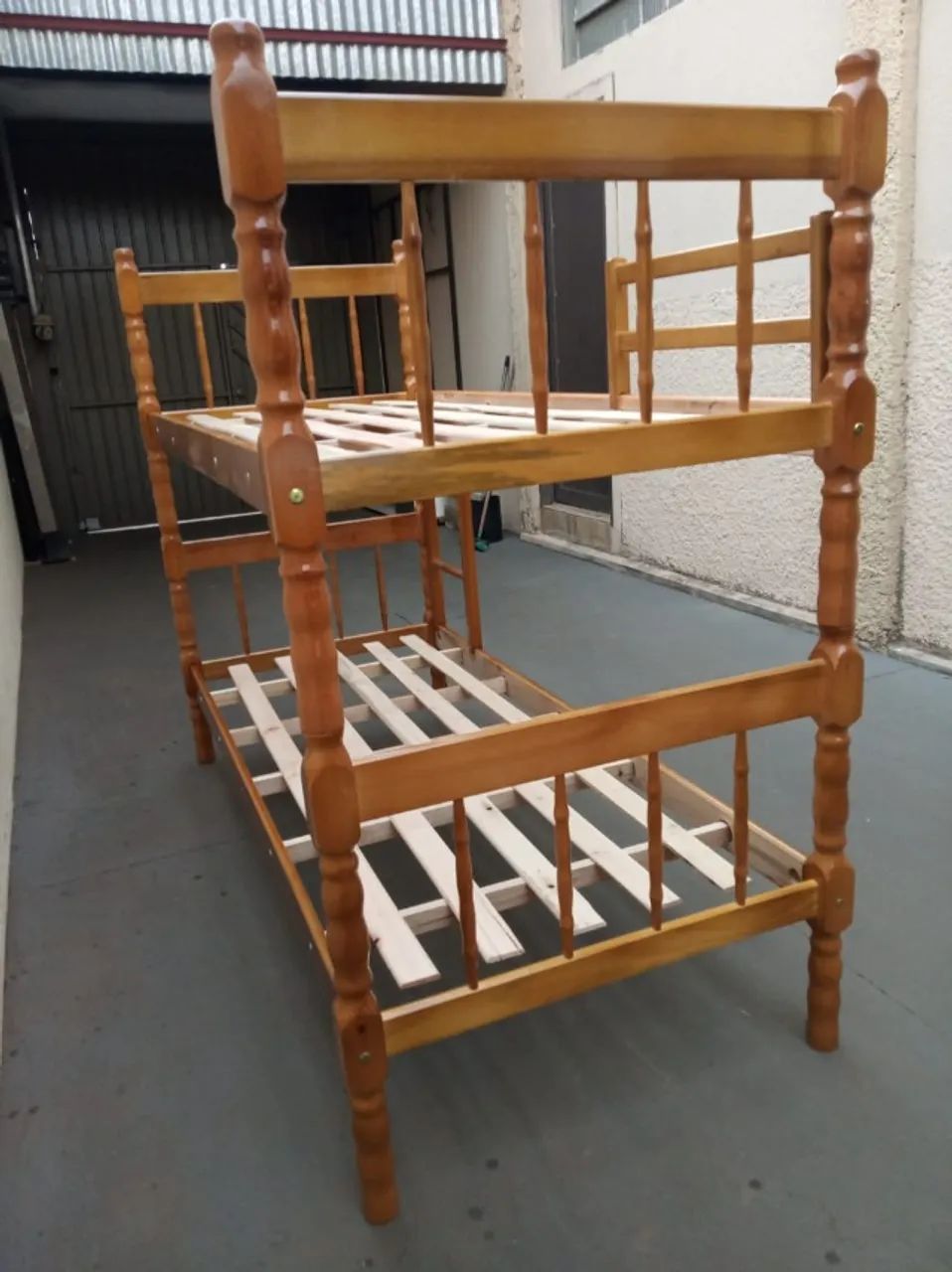 Cama Beliche de Madeira Maciça Torneada Nova, Entrego  - Foto 4
