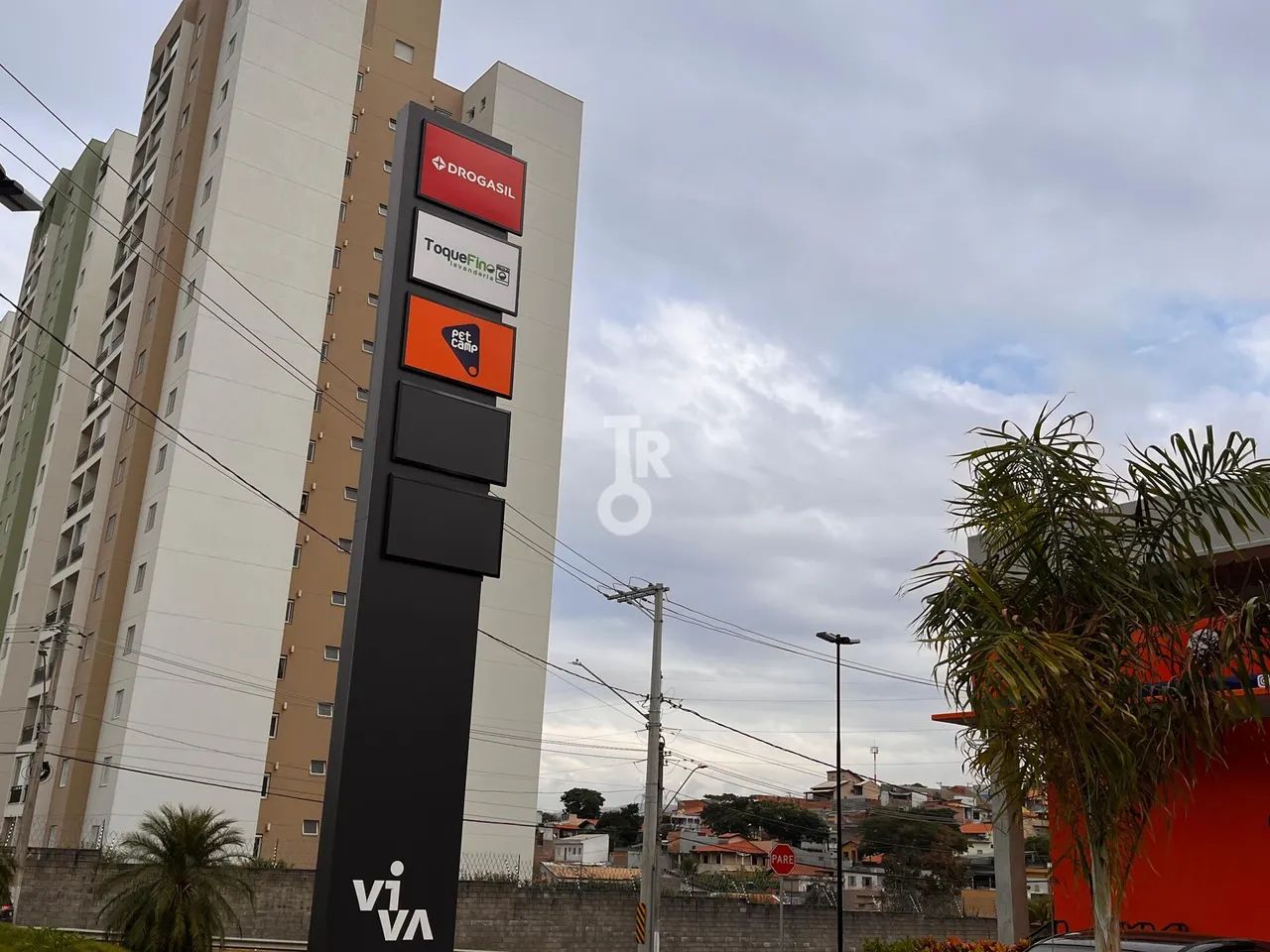 PONTO COMERCIAL | 98M2 | COM ESTACIONAMENTO | ENGORDADOURO - Foto 2