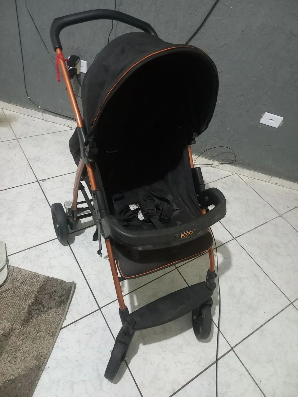 Carrinho de bebe burigotto ecco com bebê conforto e acessorios