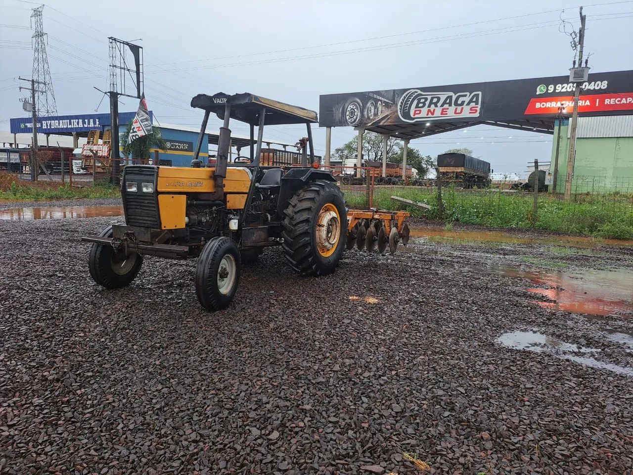Trator Valtra 785 ano 2003 - Foto 2