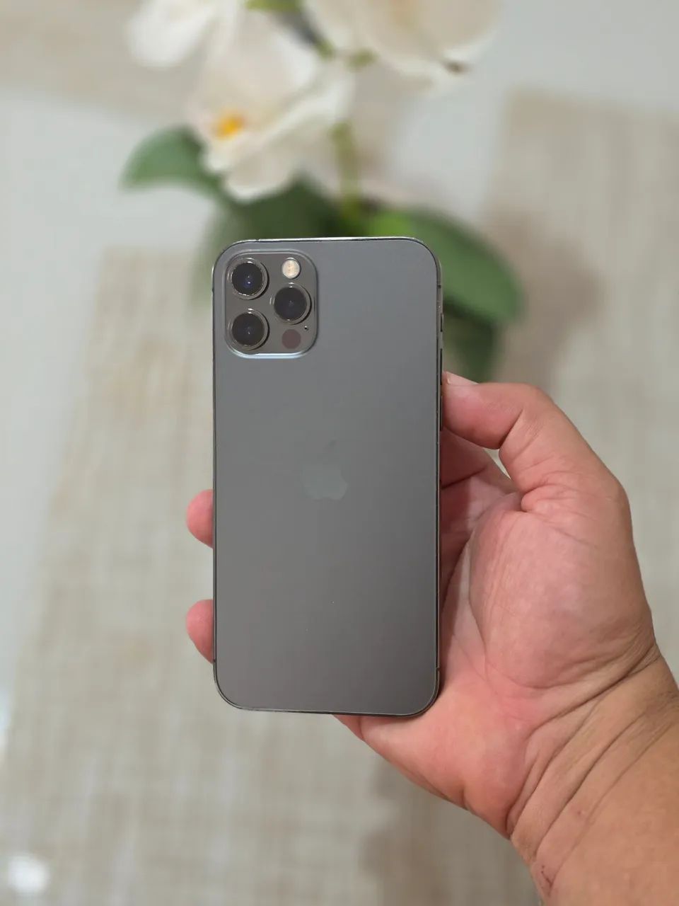 Apple iPhone 12 Pro 128gb シルバー 本体のみ iPhone 12 Pro 128GB Prata com Tela 6.1
