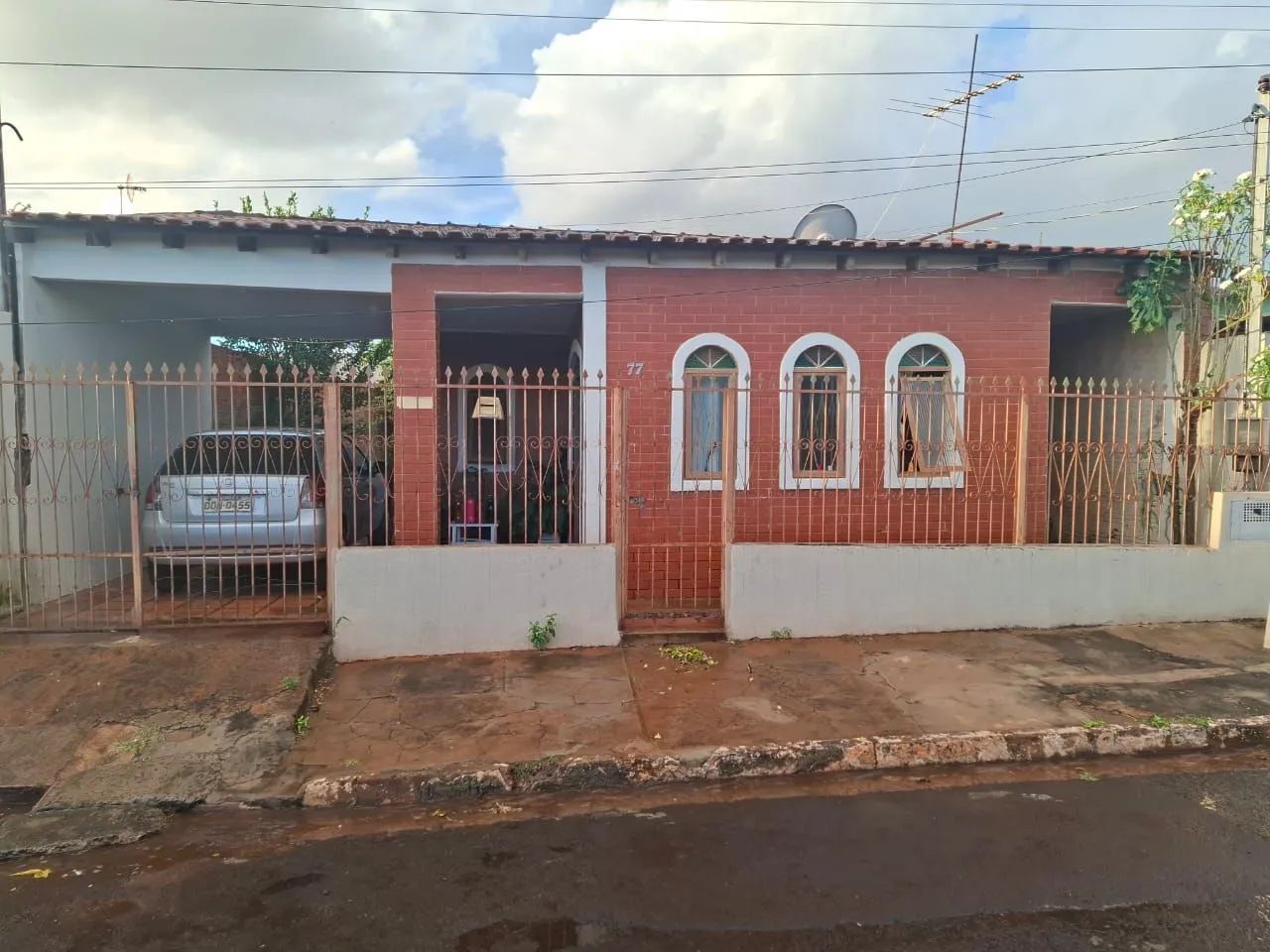 Vendo casa na Moreninha II 03 qtos, e edícula  - Foto 2