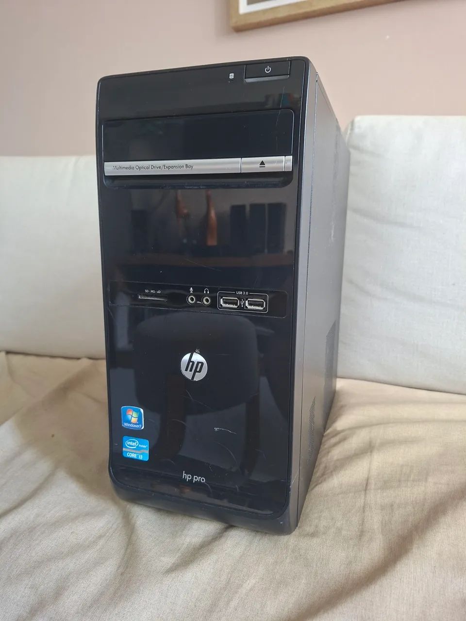 CPU HP Intel Core i3 com 1000GB de disco e 8GB de RAM