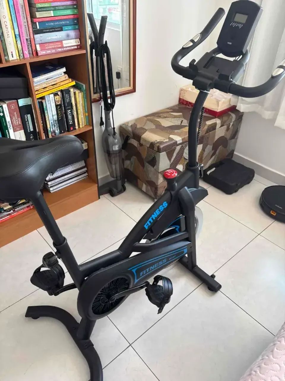 Bicicleta Ergométrica Spinning com Painel Digital - Pouco Uso - Foto 2