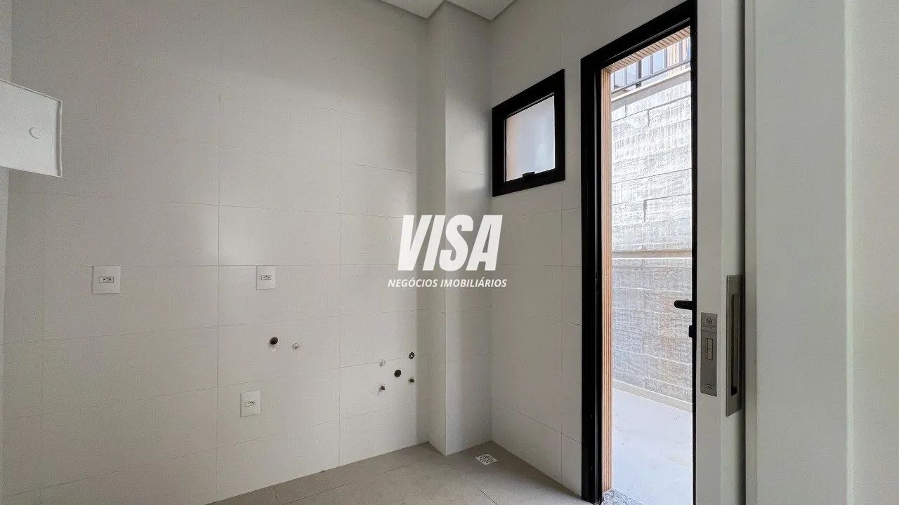 Casa com 3 Suítes, 242 m², em Condomínio Fechado no Cacupé - Florianópolis/SC - Foto 3