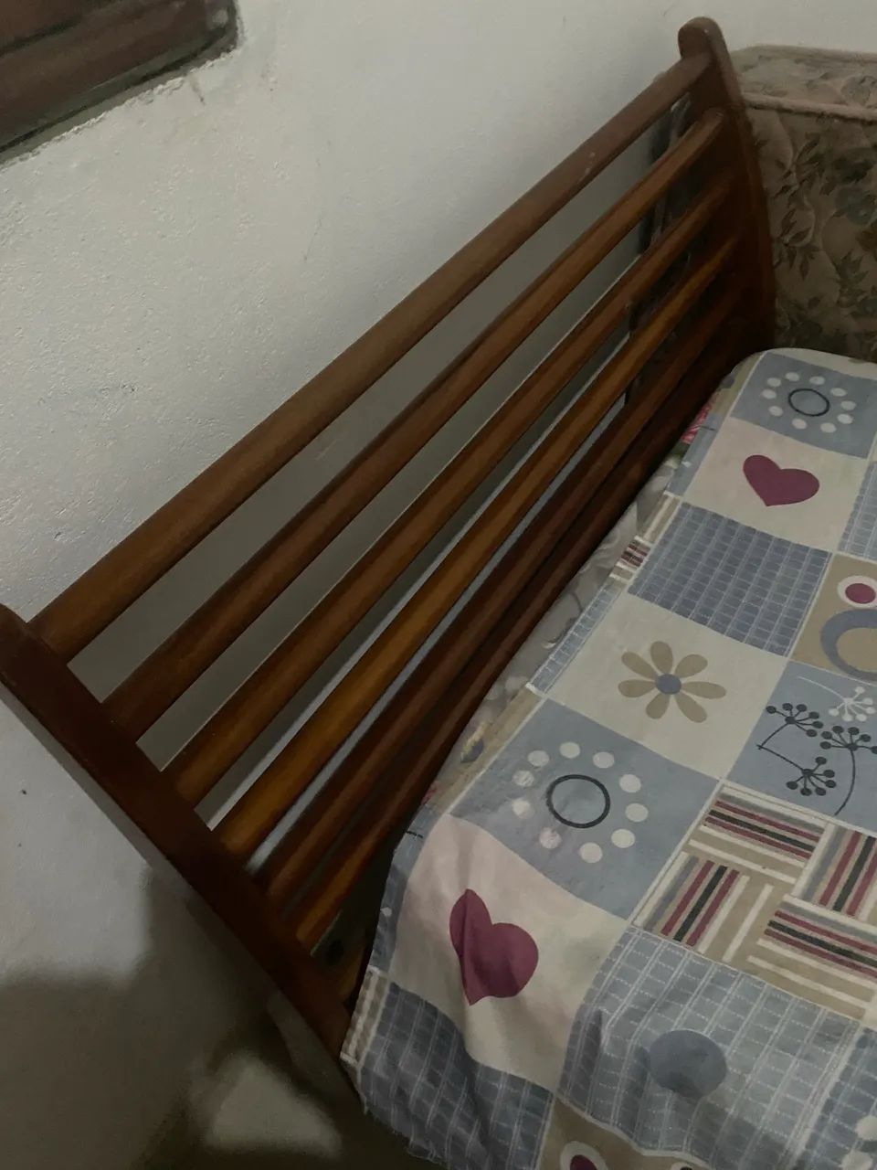 Vendo cama de madeira tok stok  - Foto 3