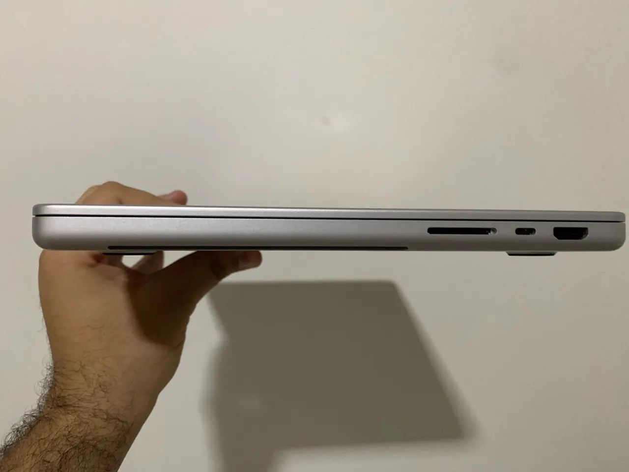 MacBook Pro M1 Pro 2021/ 16GB/ 512GB/ 14 polegadas - Foto 3