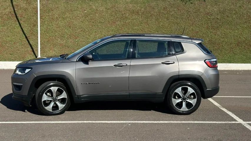 Jeep Compass Longitude 2.0 4X2 Flex 16V Aut. 2018 - Foto 4