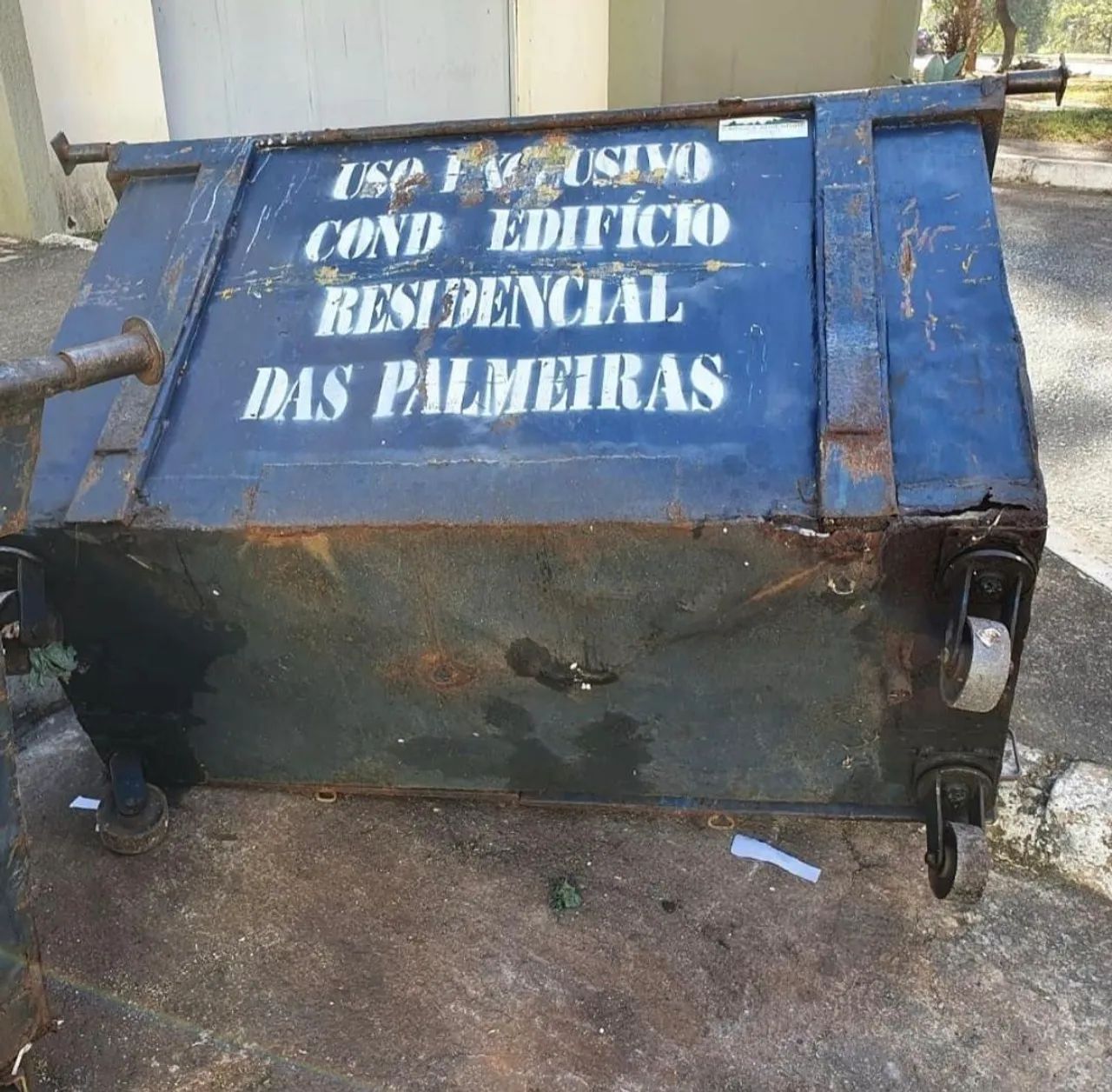 Reforma e fabricação de contener basculante de lixo  - Foto 3