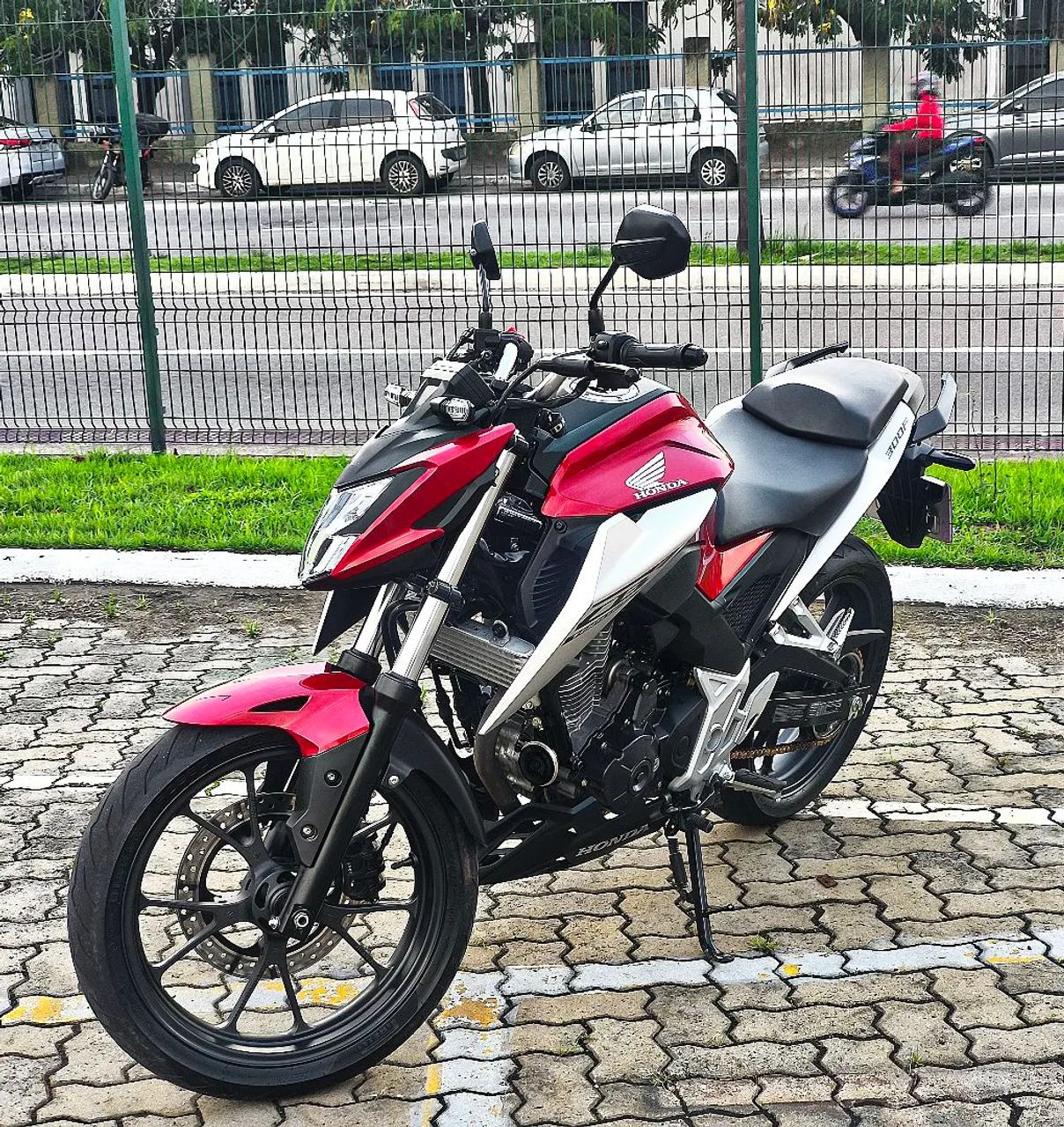 Honda CB300 ABS 2026 Zero  - Foto 3