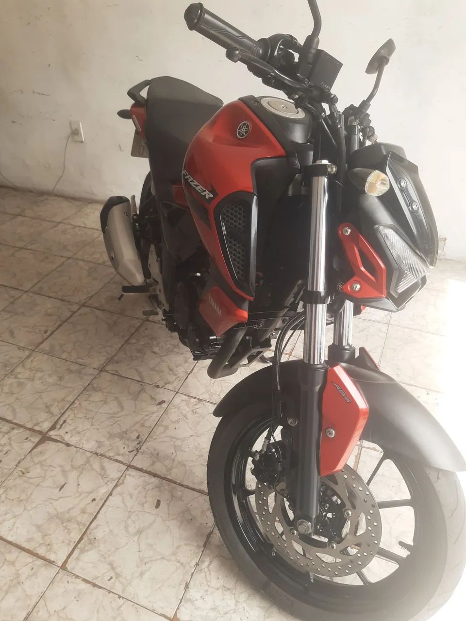 YAMAHA FAZER F15 2024 - Foto 2