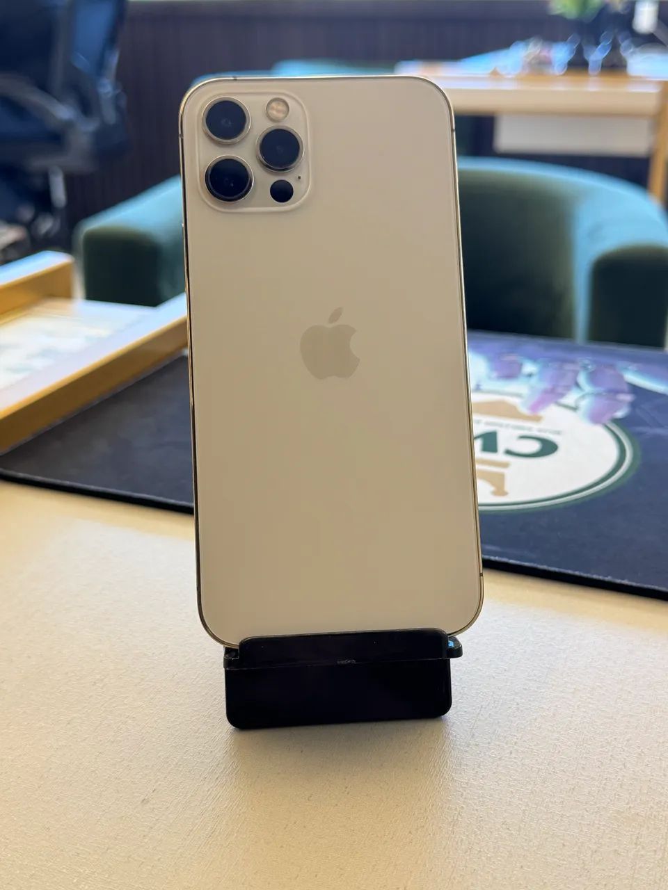 iPhone 12 Pro 256GB Gold - SEMINOVO - LOJA FÍSICA - Celulares e