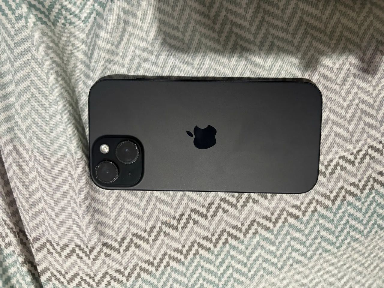 Vendo iPhone 15 todo original 