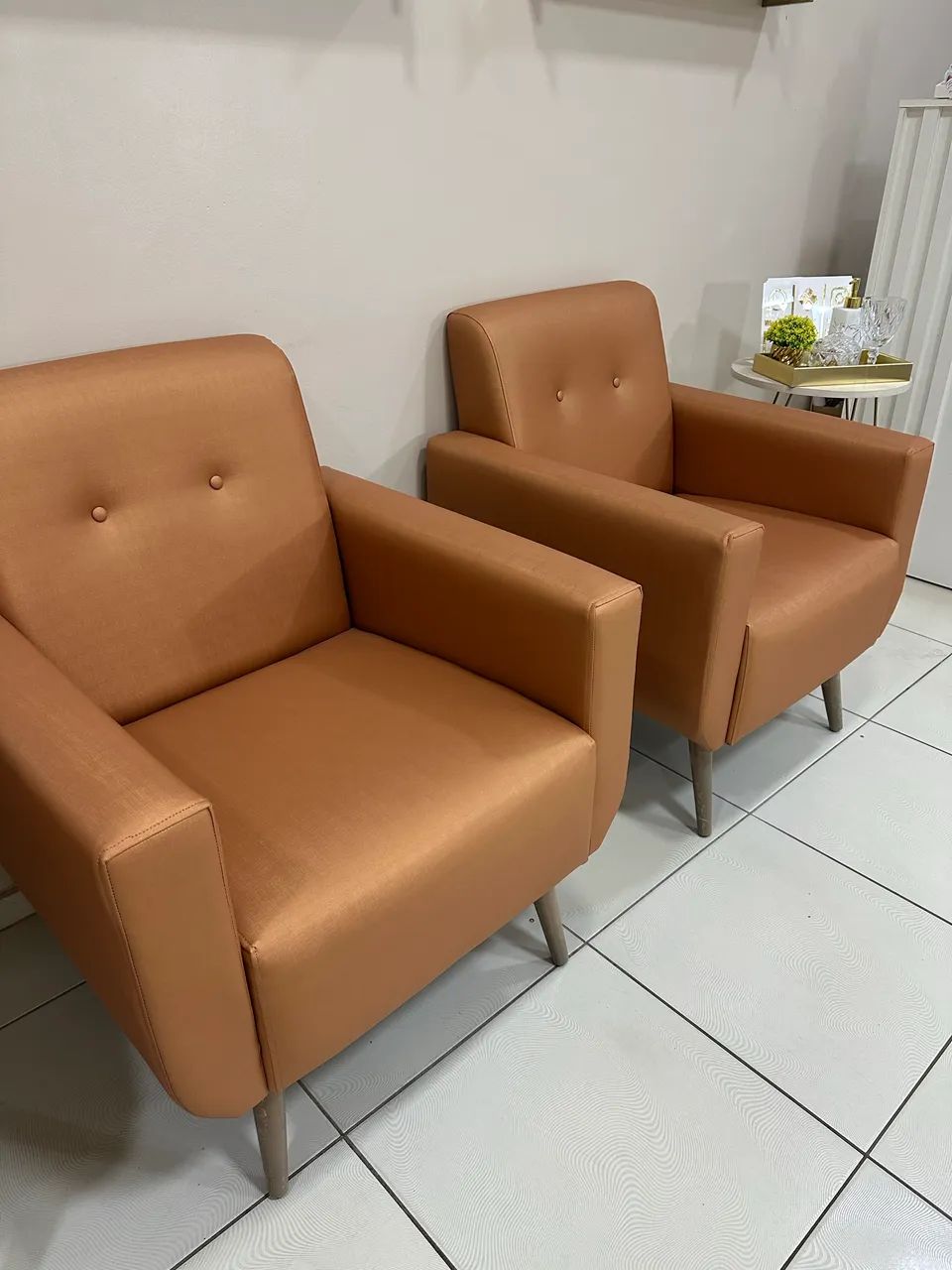 Vendo lindas poltronas novas 
