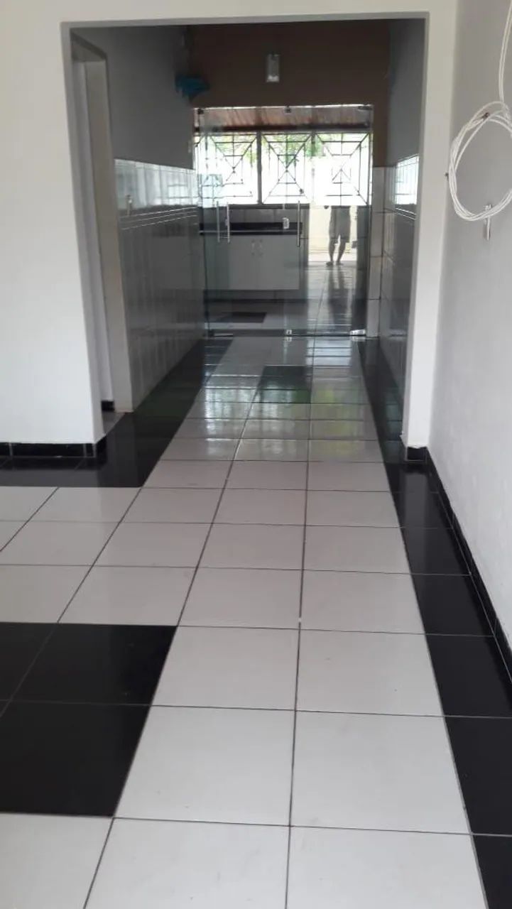 Imóvel em Boa Vista com 2 casas no mesmo terreno, ideal para morar e gerar renda extra.