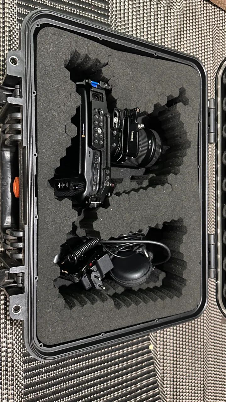 blackmagic cinema 4k e acessórios  - Foto 2